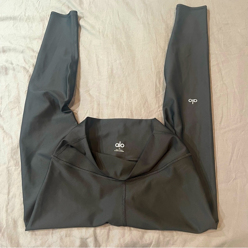 Alo High Rise Airlift Legging